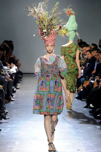 Look 5